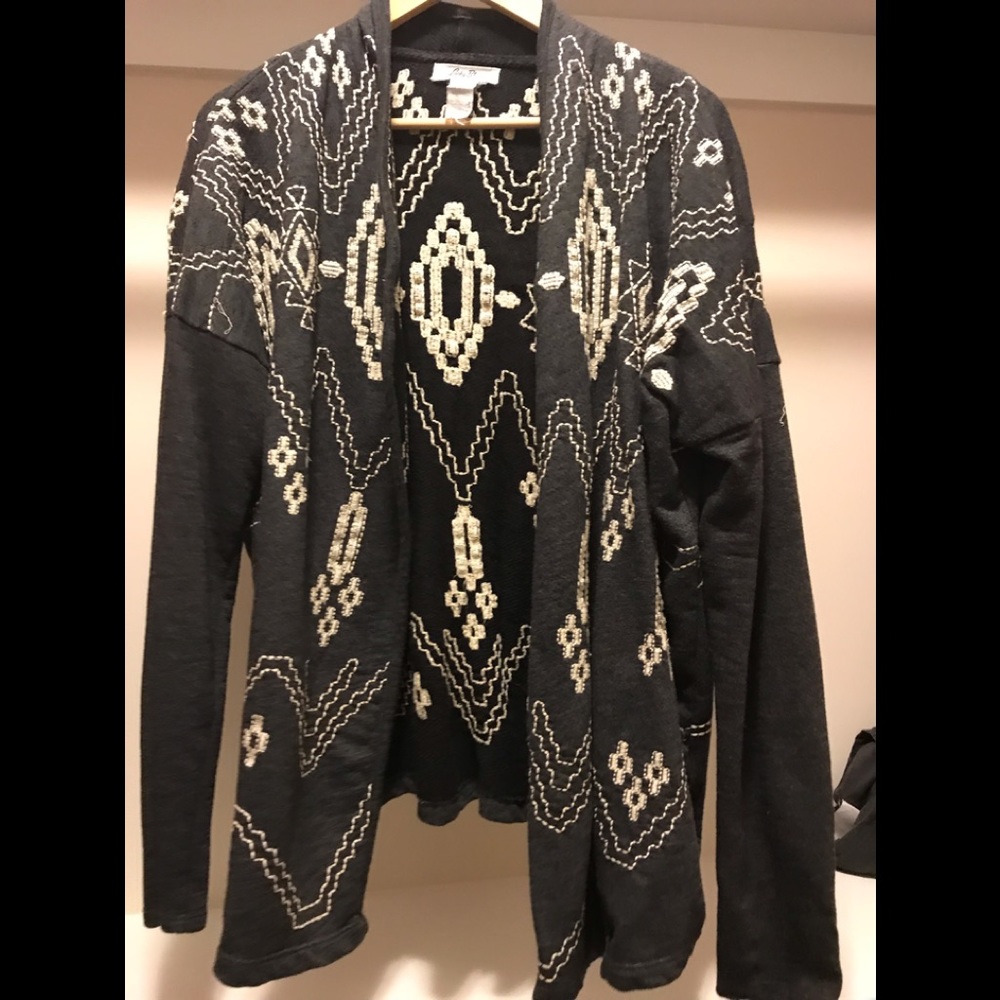 Women’s Large Open Front Sweater